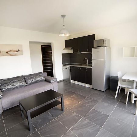 Marina Di Favona Hotell Favone Exteriör bild