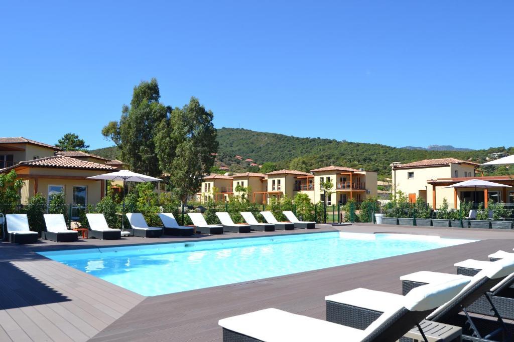 Marina Di Favona Hotell Favone Exteriör bild