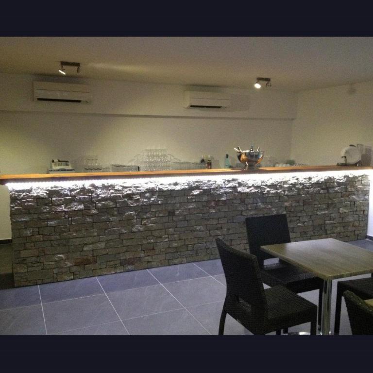 Marina Di Favona Hotell Favone Exteriör bild